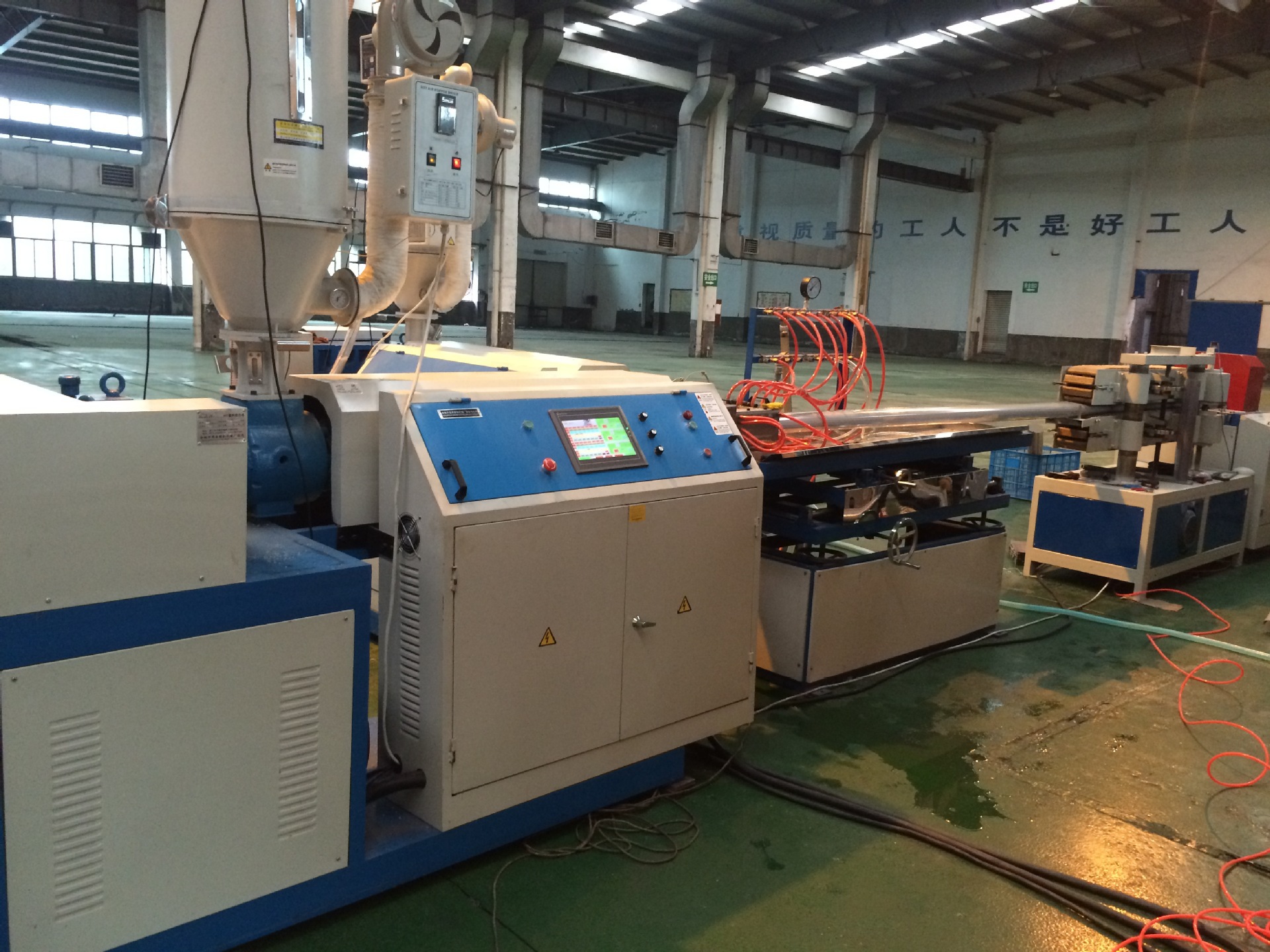 源头厂家专业供应健身拉力带塑料挤出机设备口罩熔喷布机器