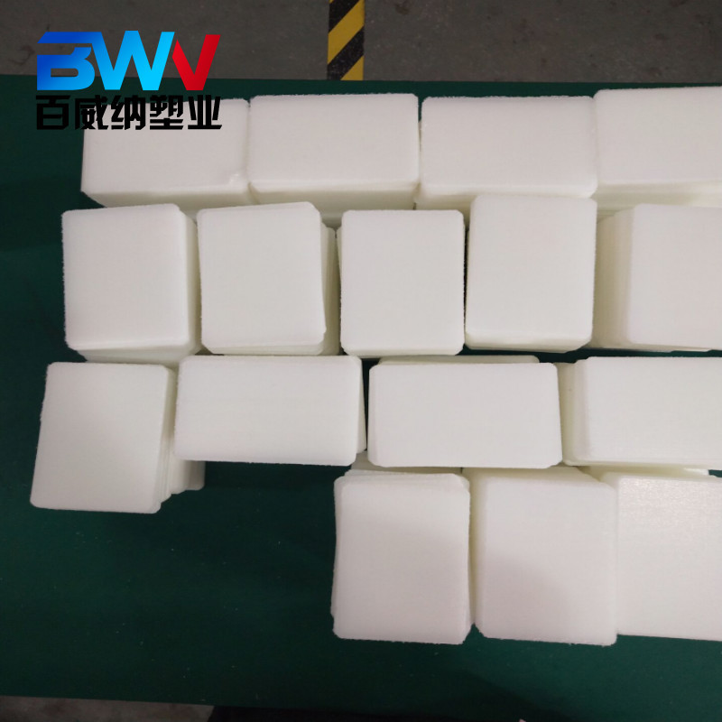 U3MOA078LFPA{[LG8GQJ]V9