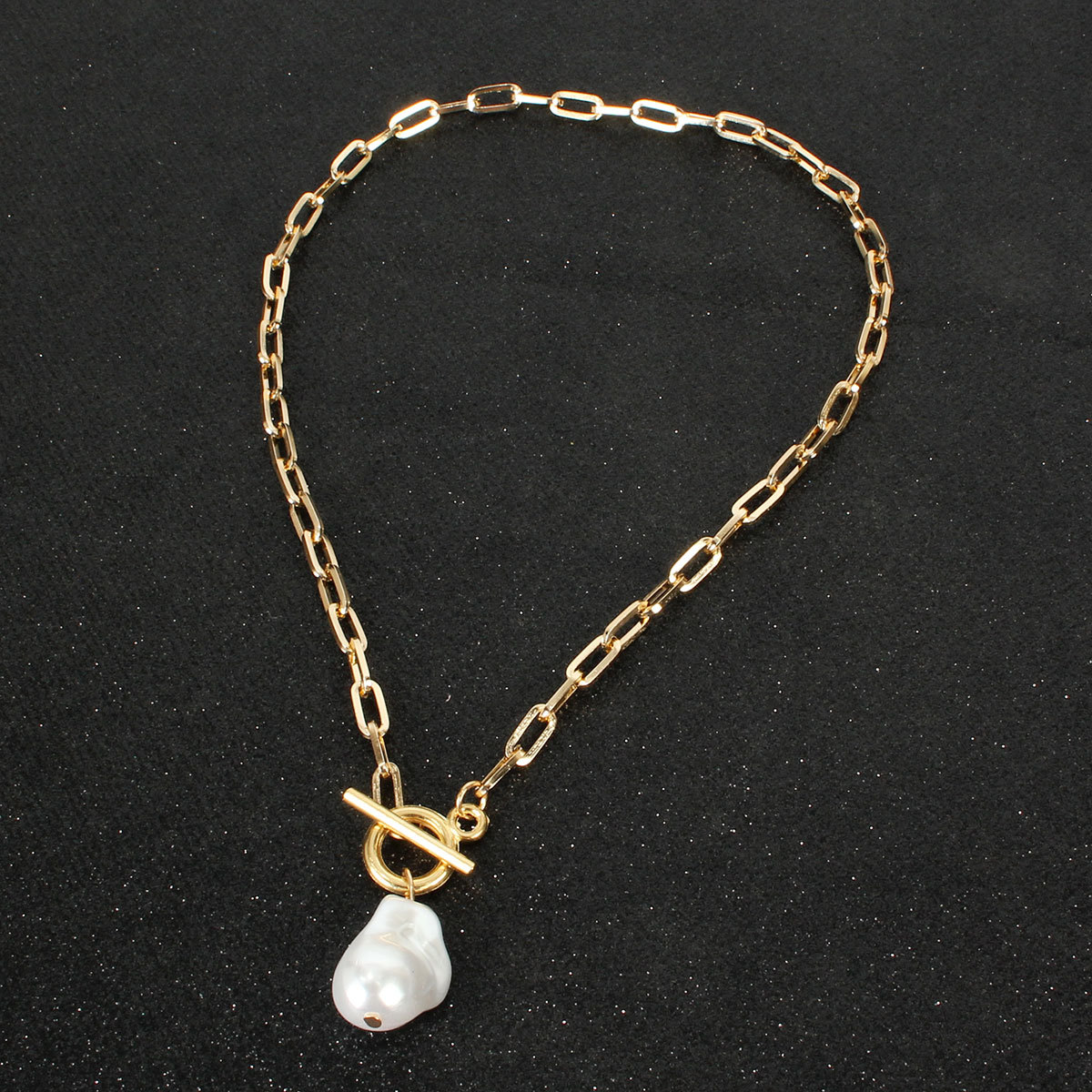 Jewelry simple and irregular pearl clavicle chain pendant wholesales fashion
