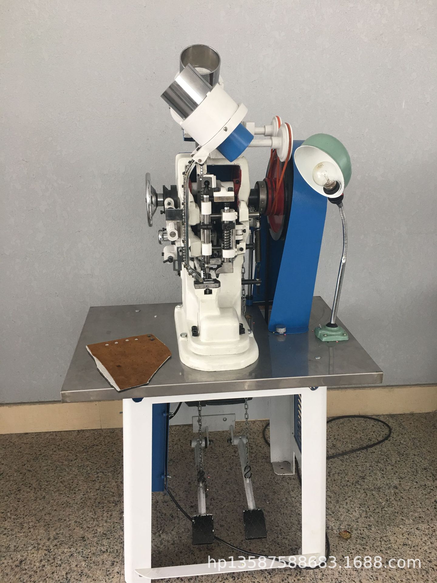 11000卖13000鞋帮自动冲孔打扣