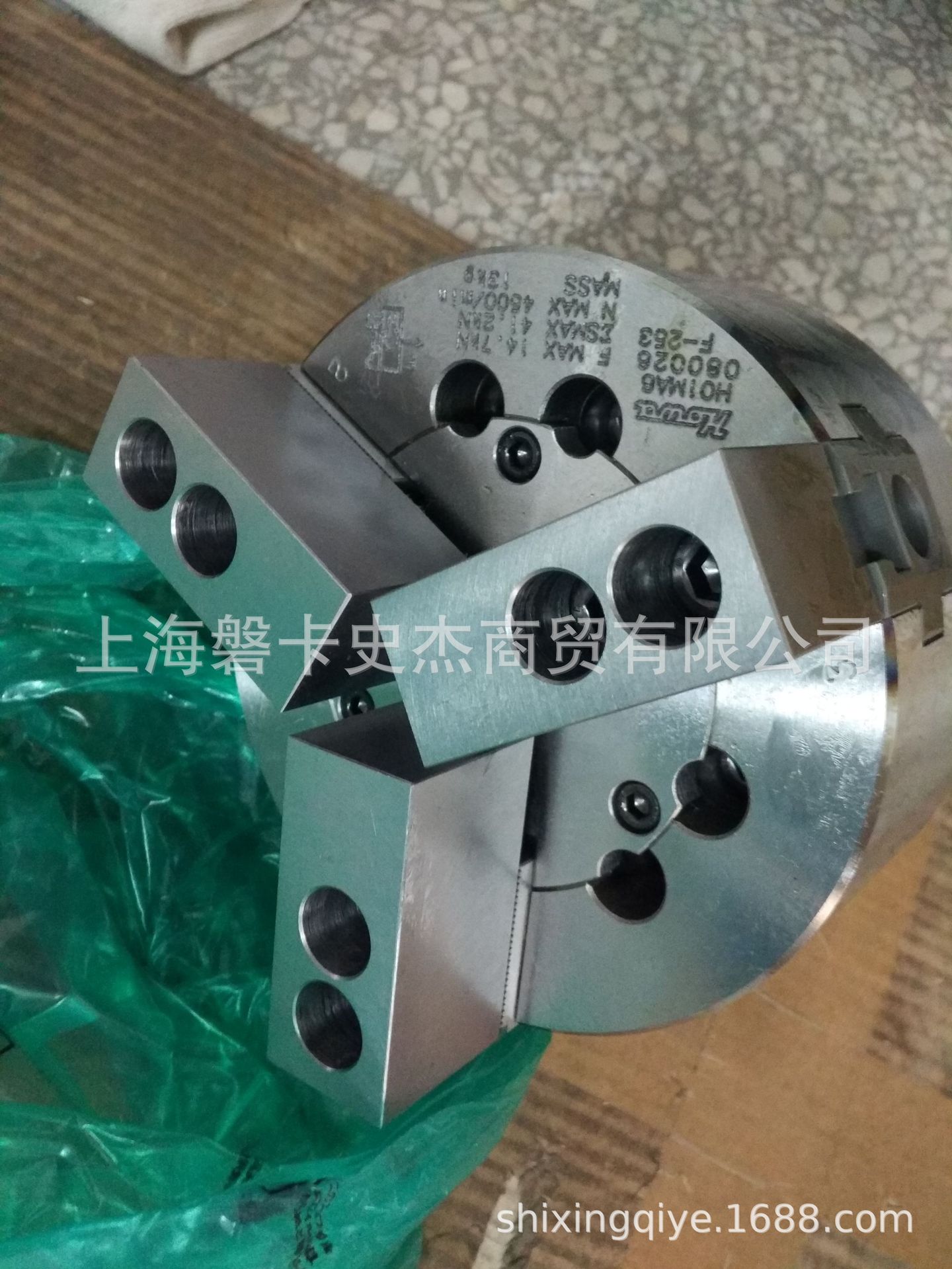 日本丰和HOWA中实三爪卡盘   H01MA4   H01MA5  H01MA6  H01MA6A5