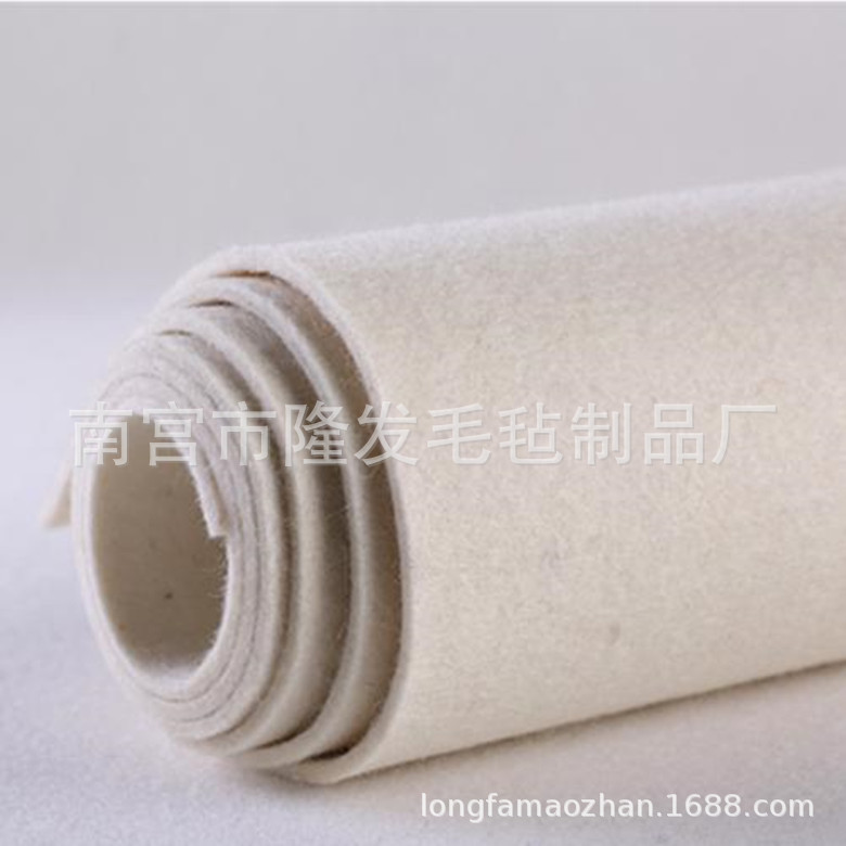 供应白色针刺棉无纺布面料 加厚针扎 白色硬性涤纶复合短纤维毛毡