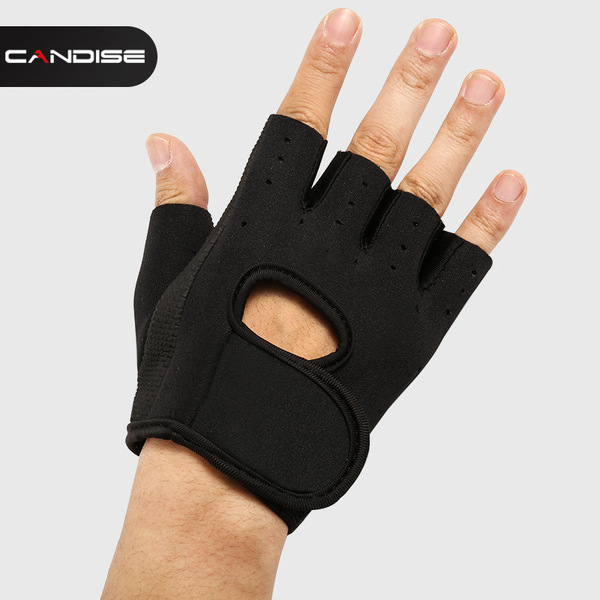Sports gloves for gym