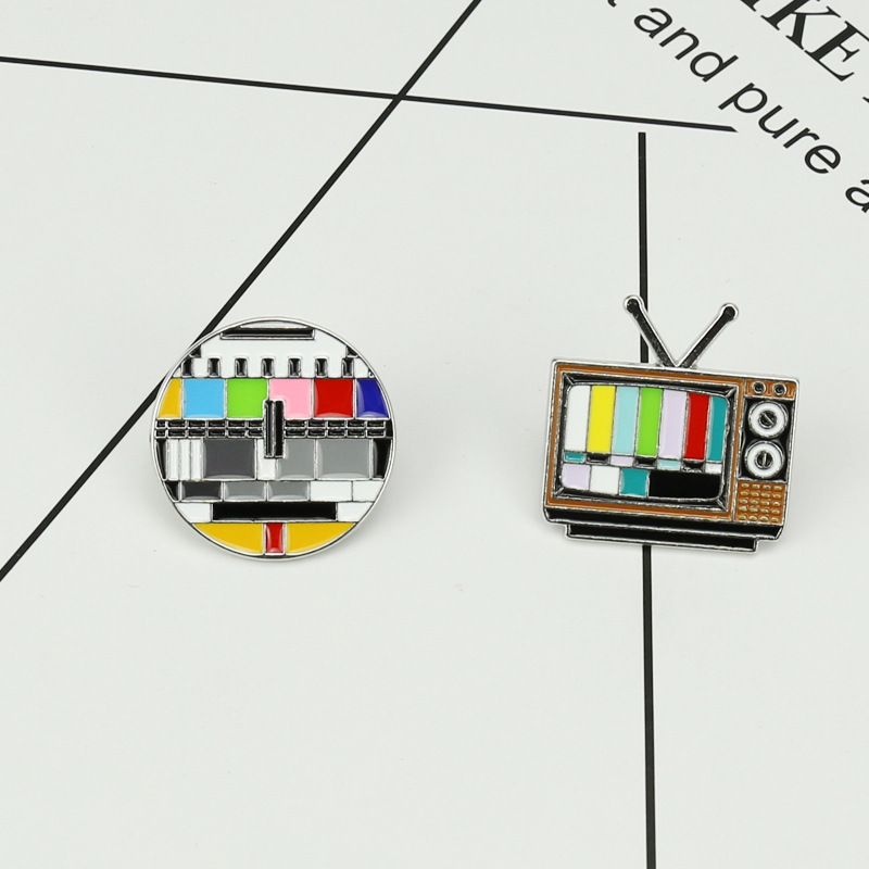 New Brooch Jewelry Creative Retro Tv Channel No Signal Color Icon Collar Pin display picture 4