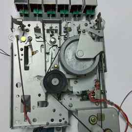 经典录音机康艺CONTEC 8080-2S收音机收录机的机芯全新正反面