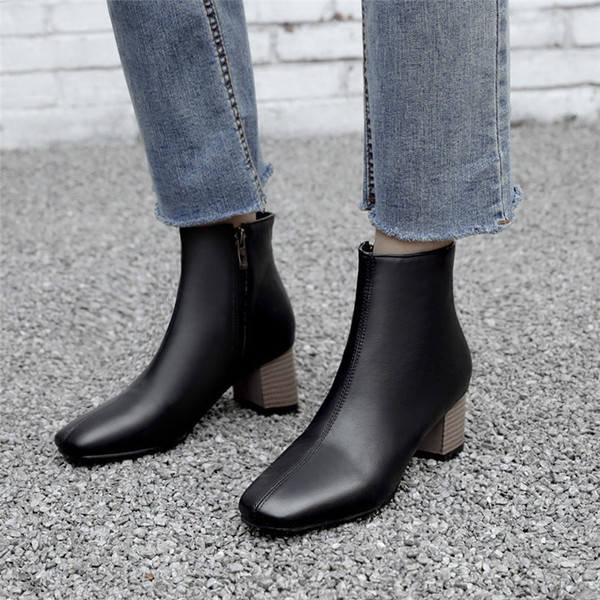 Winter fashion simple middle heel short tube boots warm square head women’s Boots