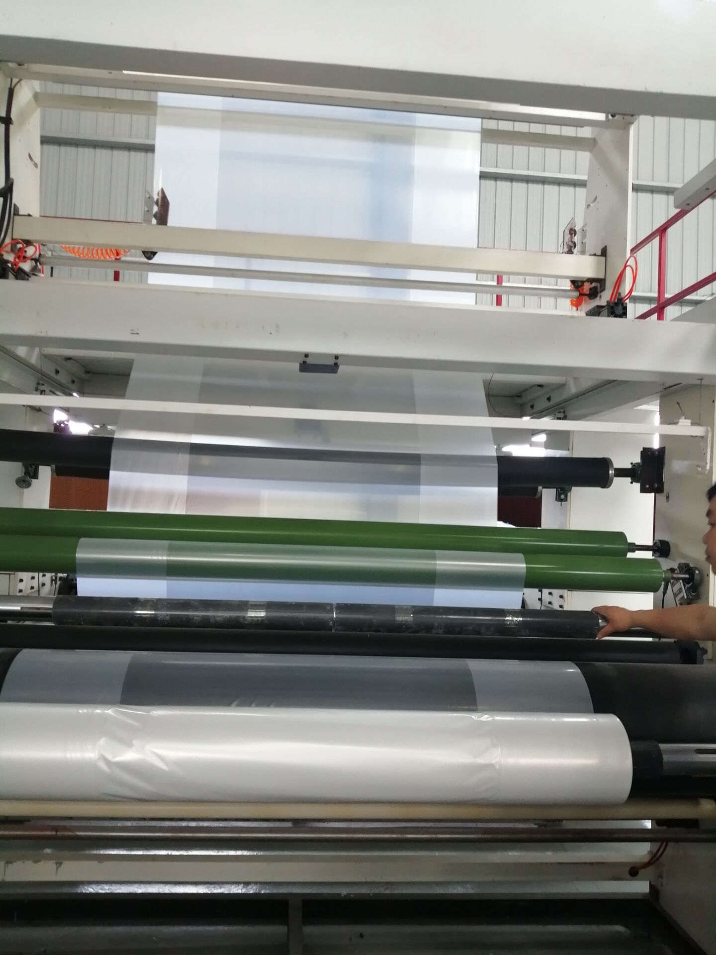 木地板（打孔）啤酒饮料外包装耐温PE热收缩膜塑封膜耐用耐高温