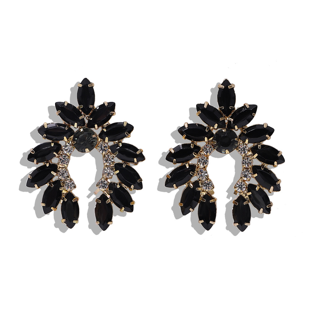 Fashion New Alloy Diamond Geometric Earrings Earrings display picture 6