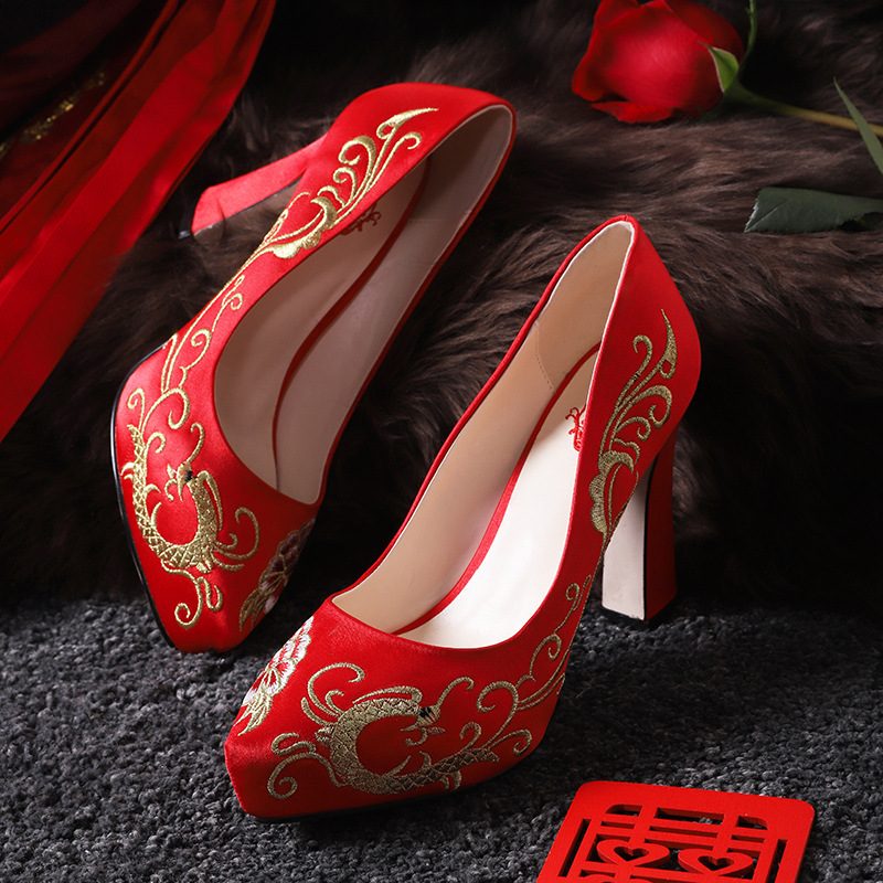 2019新款结婚鞋子女婚鞋伴娘高跟鞋新娘鞋细跟少女单鞋