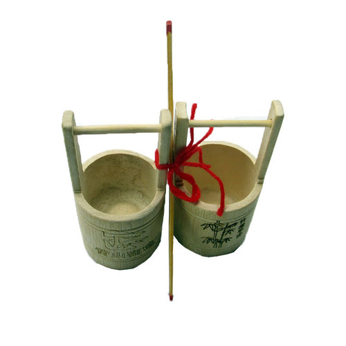 Wholesale of bamboo tourism crafts, natural bamboo water bucket, mini bamboo bucket and shoulder pole model toy