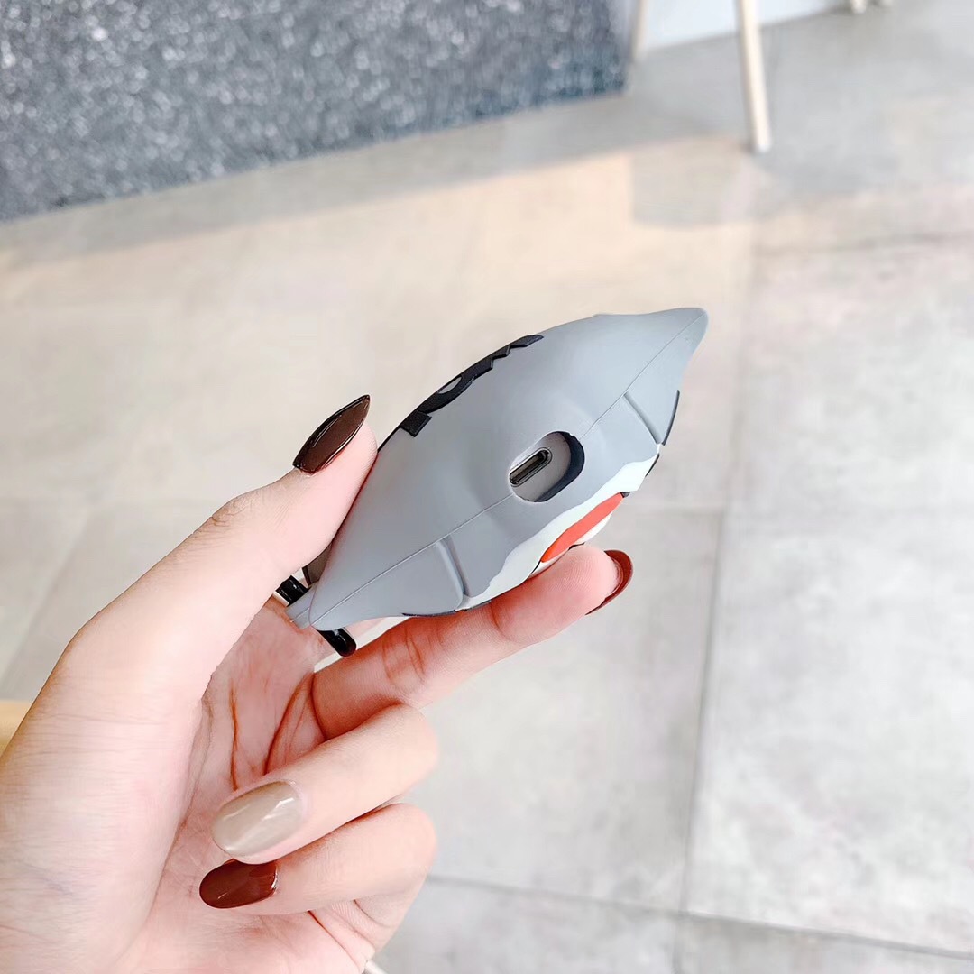 Tom and Jerry AirPods Case 9