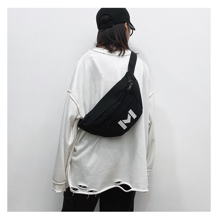 Korean New Fashion Student Wild Canvas Chest Bag Casual Messenger Bag Wholesale display picture 11