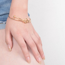 Nouvelle Mode Simple Haut De Gamme Dame Rétro Chaîne Épaisse Bracelet Nihaojewelry En Gros display picture 1