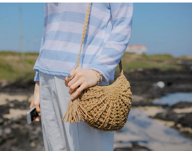 Slanting beach bag summer vacation lovely receipt bag Crochet fringed knitted bag