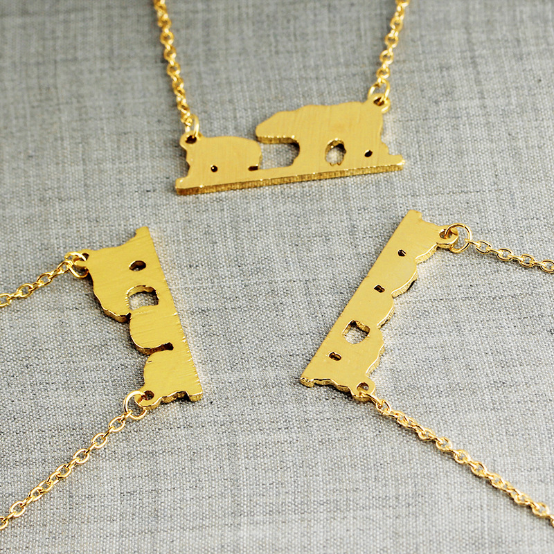 Drop Oil Alphabet Necklace Mama Bear Cute Little Bear Pendant Necklace Clavicle Chain Wholesale Nihaojewelry display picture 5