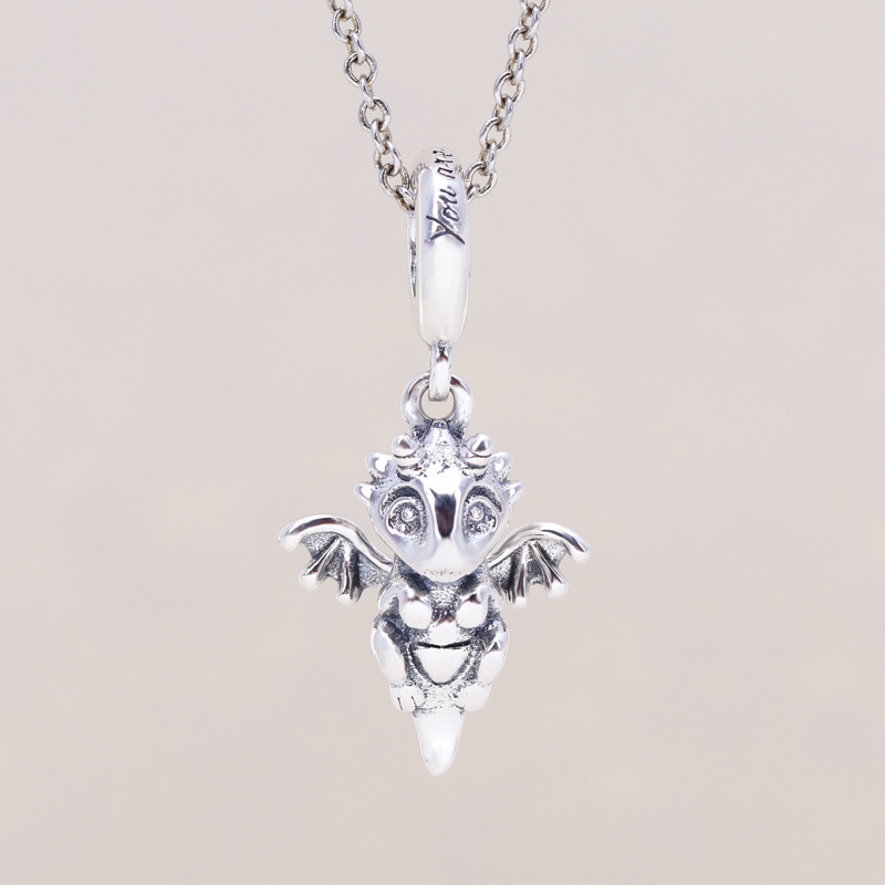 European and American creative S925 sterling silver small flying dragon pendant Panjia Autumn New Magic Flying Dragon Bracelet necklace pendant European and American creative S925 sterling silver small flying dragon pendant Panjia Autumn New Magic Flying Dragon Bracelet necklace pendant