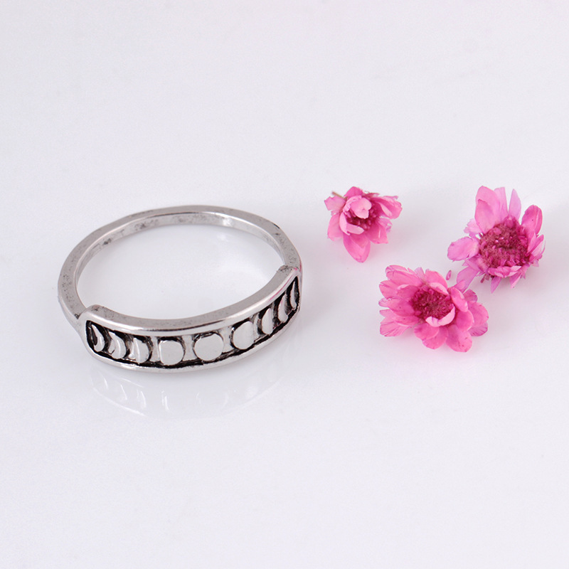 Moon Eclipse Ring