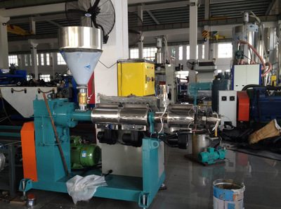 燿安直销高效率高产能TPR塑胶溶液押出设备PVC成人用品挤出设备