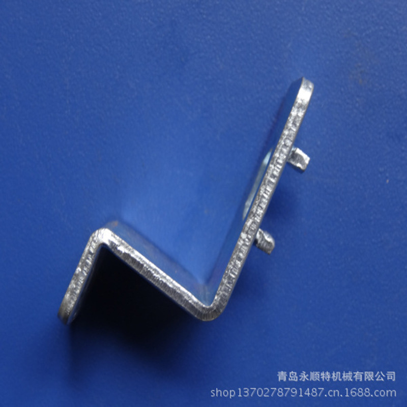 本厂专业生产拉伸件五金冲压件金属旋压件，各种五金配件都可生产