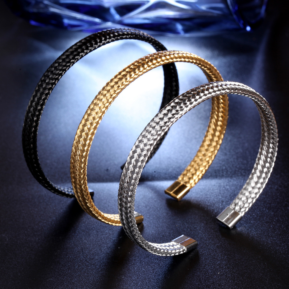 24g Weight Vacuum Plating Gold Plating Process 18K Gold Plated Plating Material 304 Stainless Steel Pendant Material Retro Solid Color Titanium Steel Metal 18K Gold Plated Men'S Bangle Men Cuff & Bangle