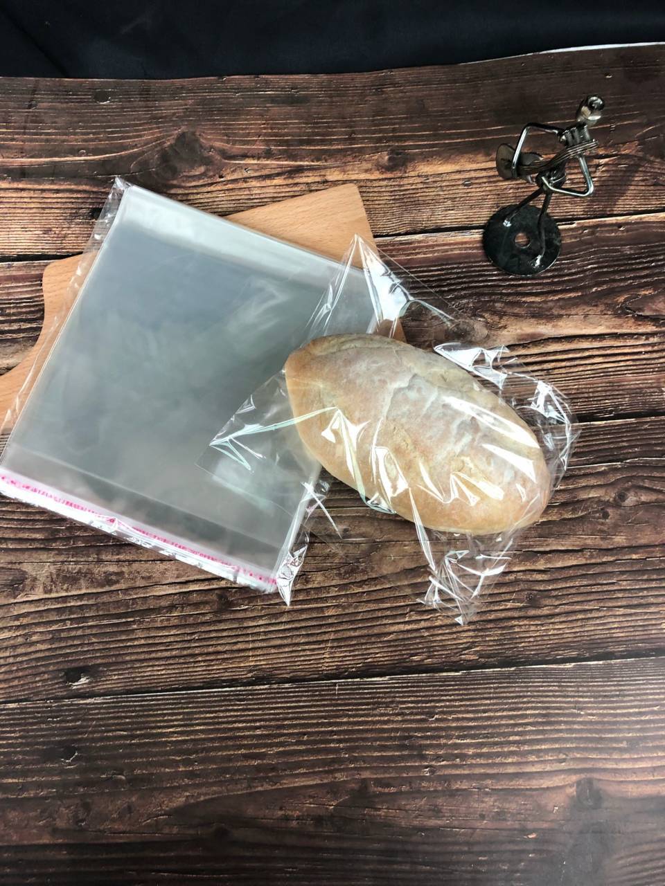 GK)(}@QT82C10ERTI39)V@V