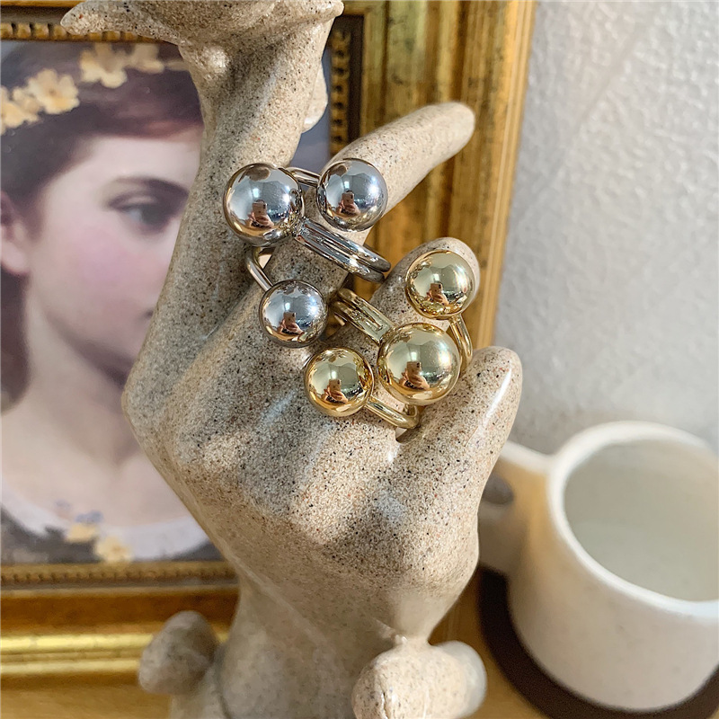metal spiral ball fashion ring