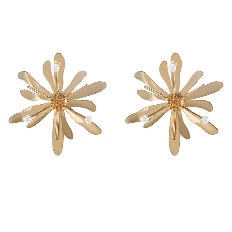 Flower Pattern Women'S Gender 1 Pair Fashion Flower Metal Stoving Varnish Women's Ear Studs