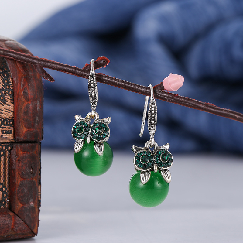 Retro Ethnic Style Diamond-encrusted Opal Owl Alloy Earrings display picture 3