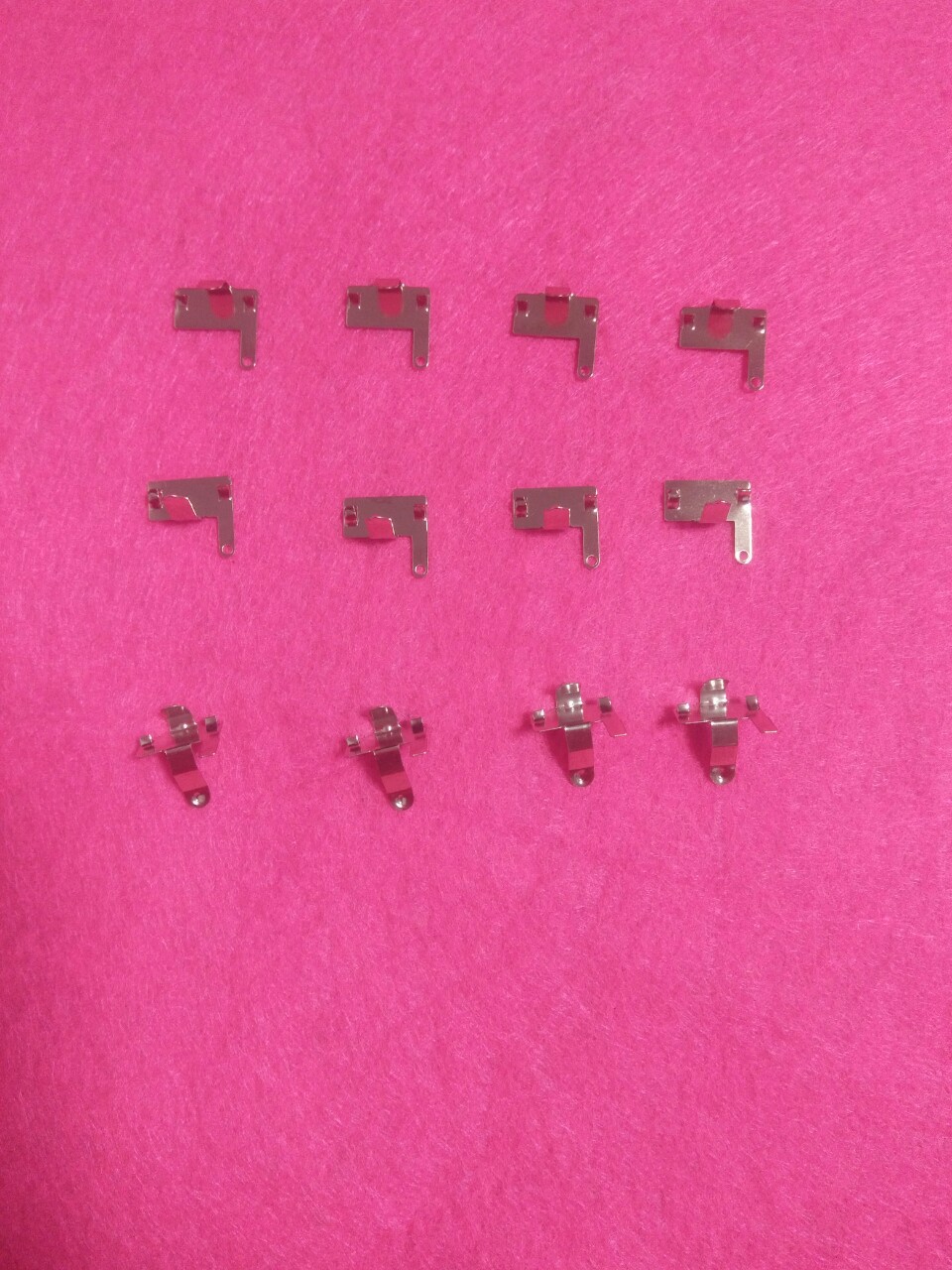 直销电池盒弹簧接触片玩具电池座弹片钮扣电池片五金冲压接触片厂