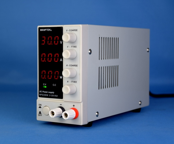 30V5A6A可调手机笔记本维修直流电源Wanptek固测NPS306W带功率