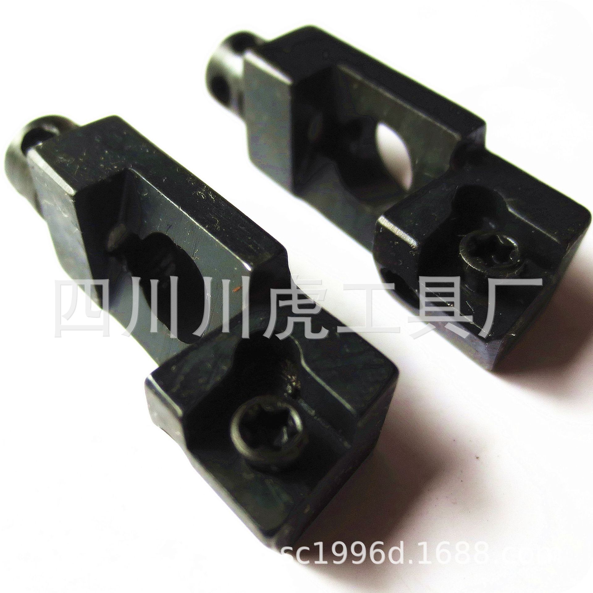 90°小刀夹/镗刀夹/左旋刀夹：SCGCL08CA-06 SCGCR08CA-06