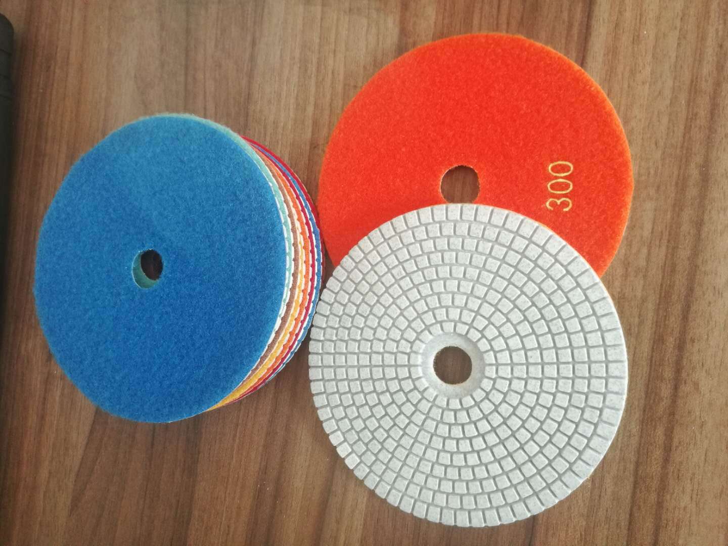 9de0af365916076cb015b7477f2401