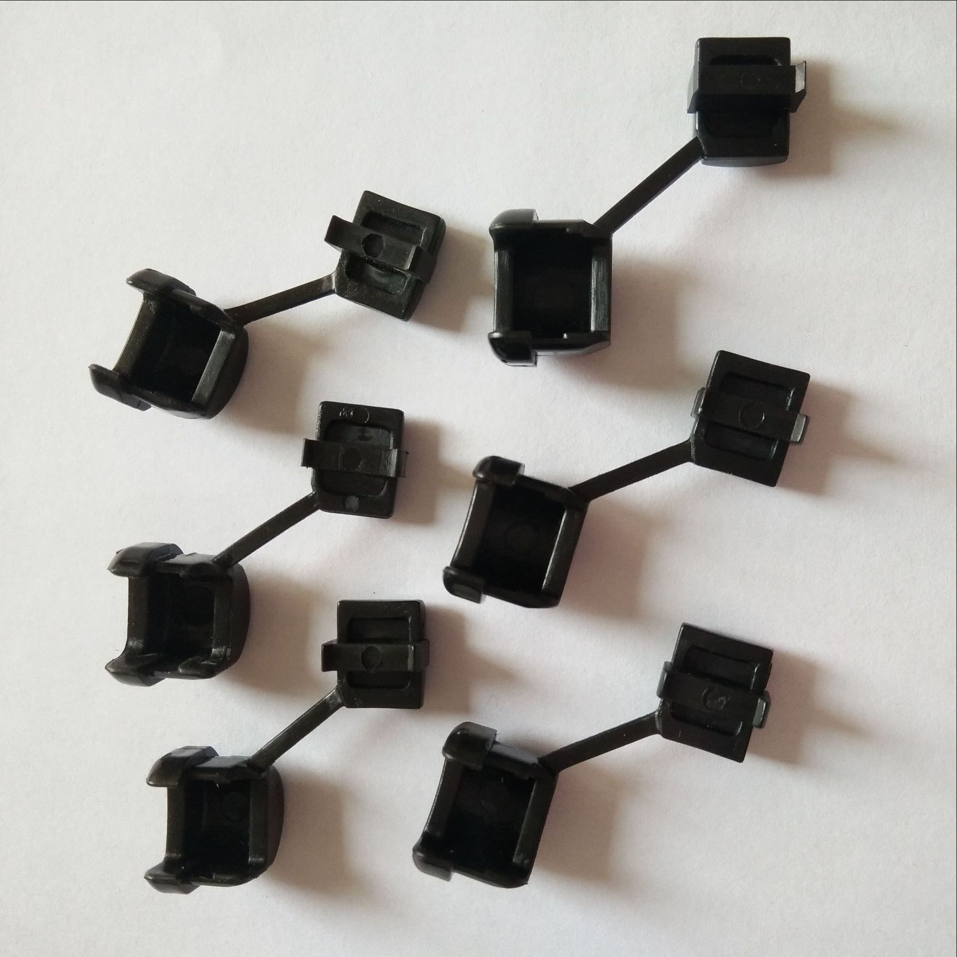 批发LUSGS电源线扣尼龙线扣电源护套电线固定扣耐扭线扣5N-44N-4