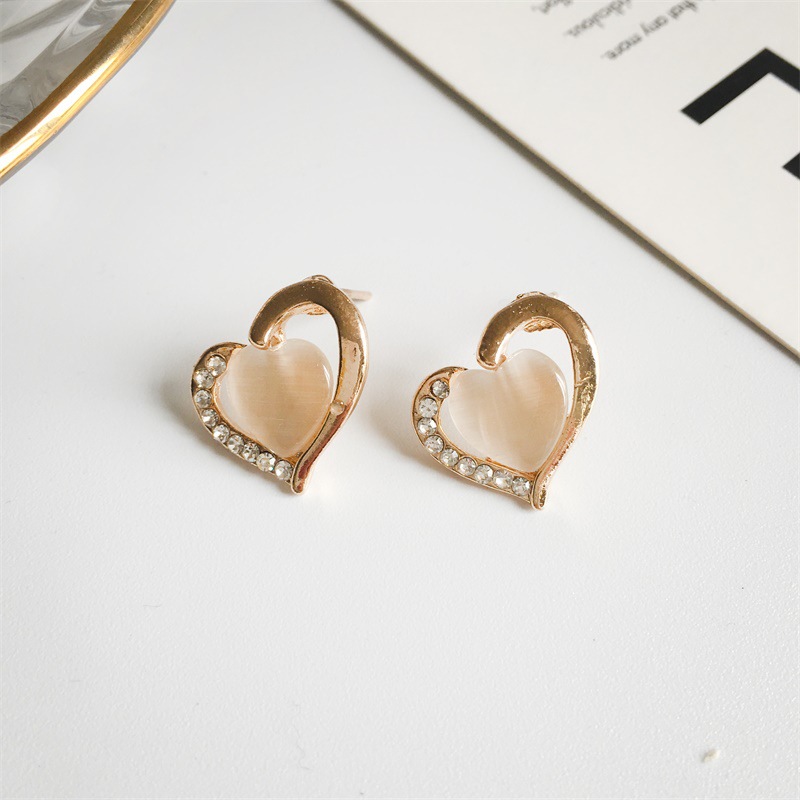 Rhinestone Opal Earrings Half Heart Diamond Stud Earrings display picture 4