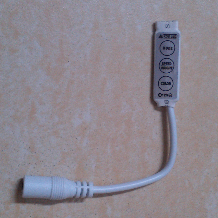 厂家直销LED迷你超薄按键控制器带DC头RGB低压控制器专供华强北