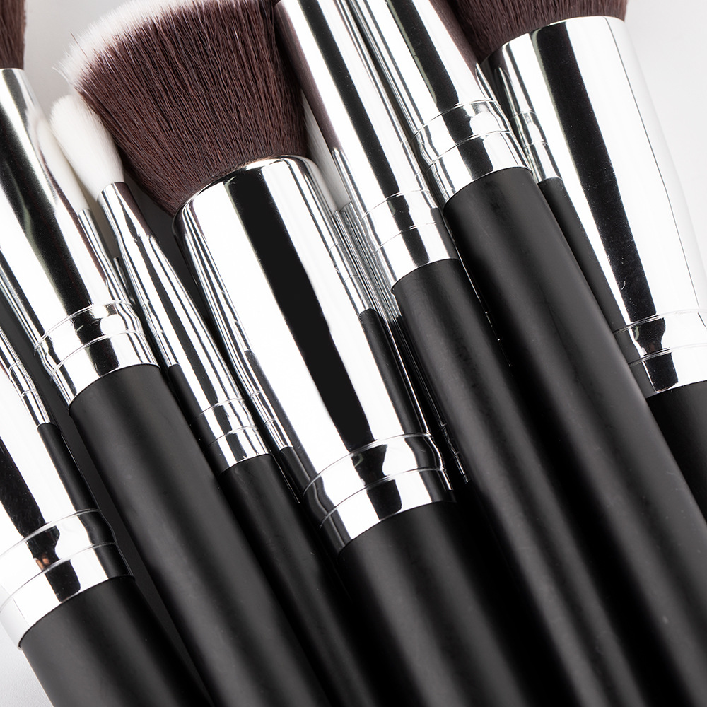 Set 15 pennelli trucco per ombretto e correttore con custodia_voghion.com