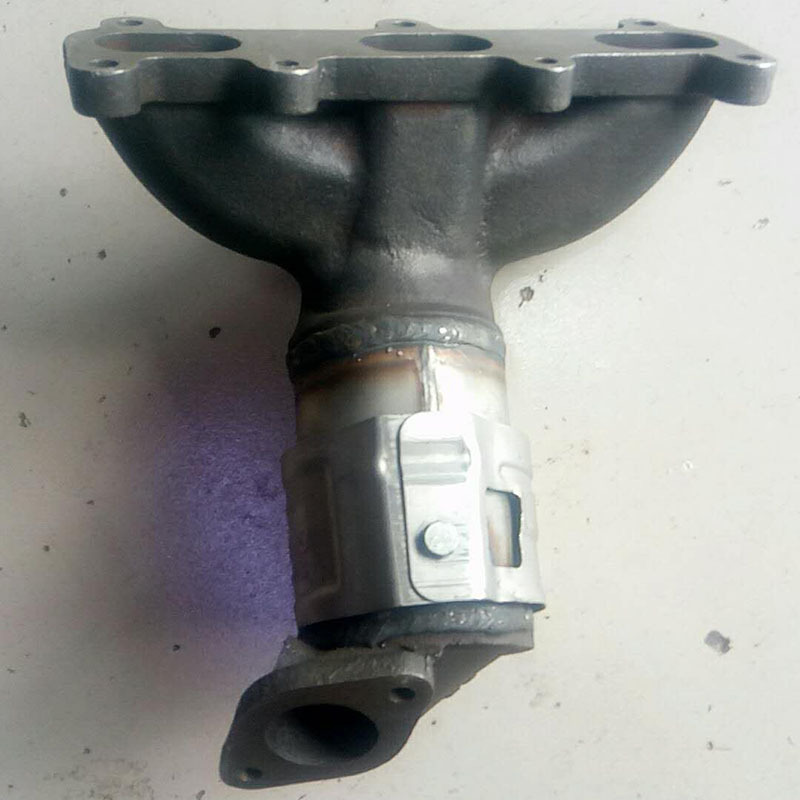 Three-Way Catalytic Converter Is Suitable for Modern New Shengda, Huantai Sheng Daffy, Shilao 2.0 2.7 Three-Way Catalytic Converter