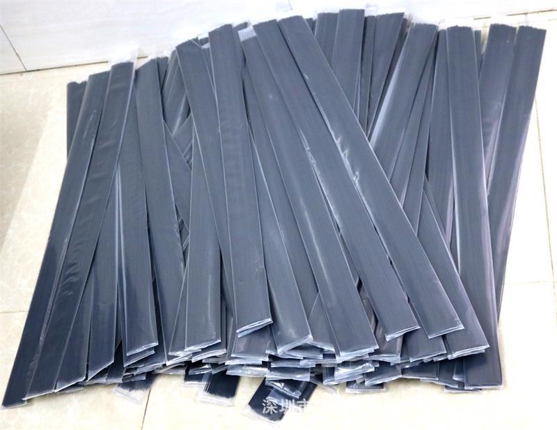 尤克里里黑色琴弦