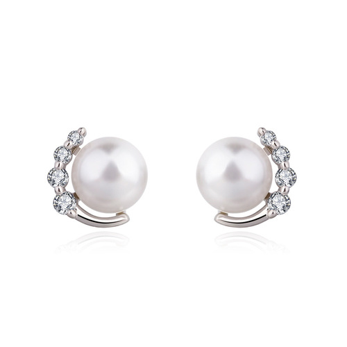 Korean version of Internet celebrity pearl earrings for women with diamonds and zircon pearl earrings, sweet temperament earrings, simple fashion jewelry
