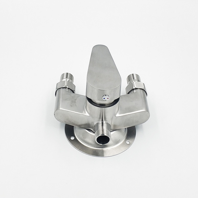 Factory direct sale SUS304 exposed shower main body, triangular shower, cold and hot mixed water valve, exposed pipe shower, portable type undefined