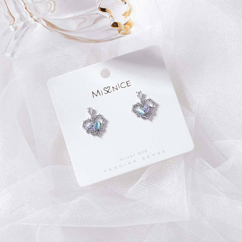 925 Argent Aiguille Coréenne Style Fille Douce Et Petite Micro Incrusté Amour Coeur Boucles D'oreilles Coeur-en Forme Tout-match Mini Petite Boucles D'oreilles Boucles D'oreilles display picture 5