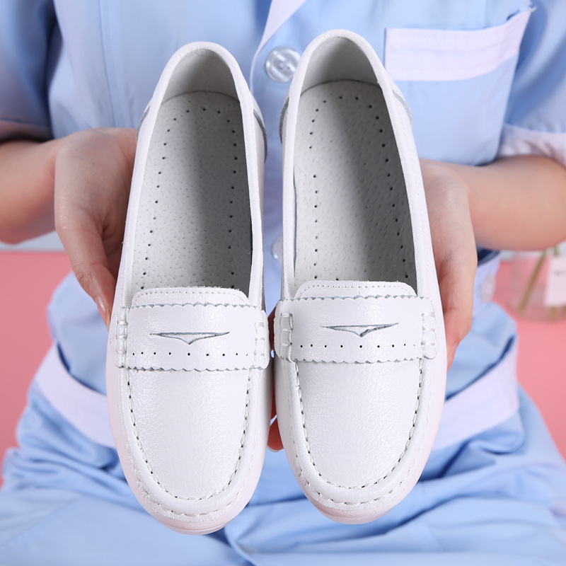 豆豆鞋女新款春款百搭平底透气白色护士女鞋软底舒适春鞋一件代发