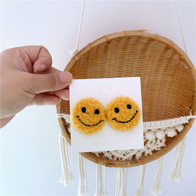 Wool Suede Face Temperament Earrings display picture 4