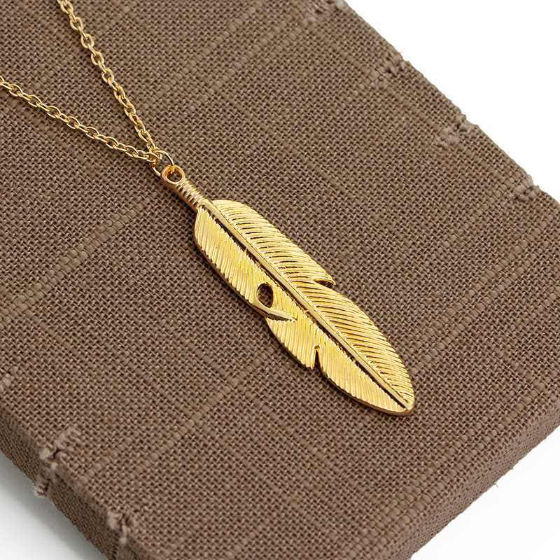 Fashion New Hot Selling Simple Natural Leaves Feather Pendant Necklace Accessories Wholesale Nihaojewelry display picture 5