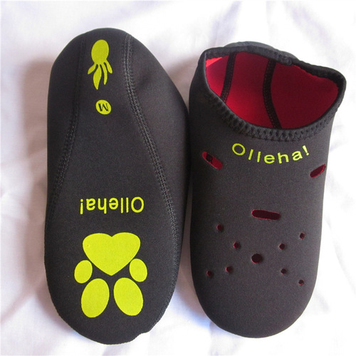 Cross-border hot selling neoprene socks Korean heating socks autumn and winter cold protection home floor socks non-slip socks
