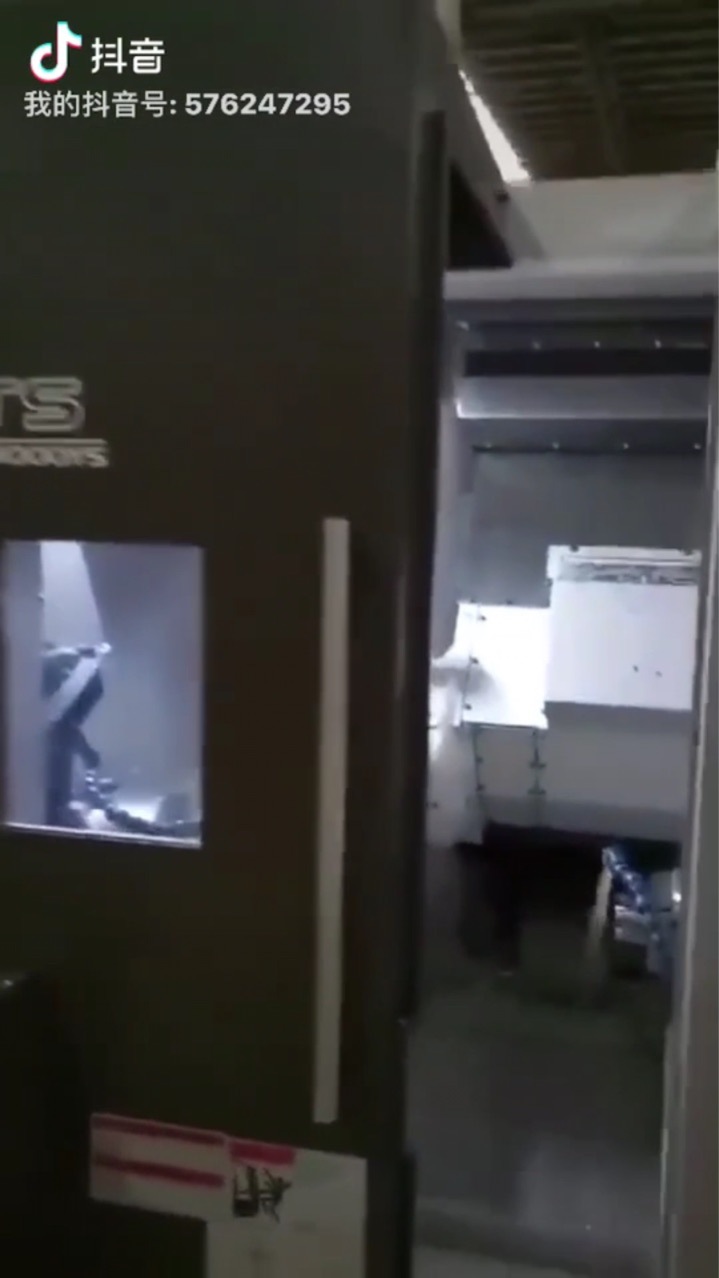 ����ϳ���ϻ�����