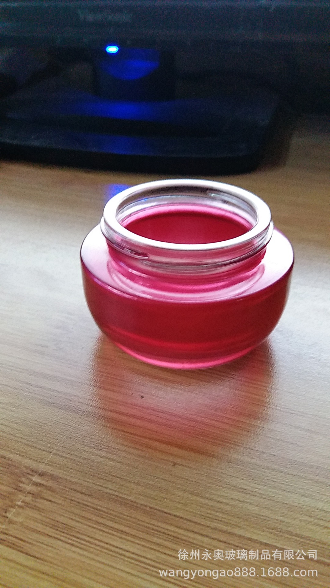 生产销售各规格螺口瓶 精油瓶 香水瓶可配套