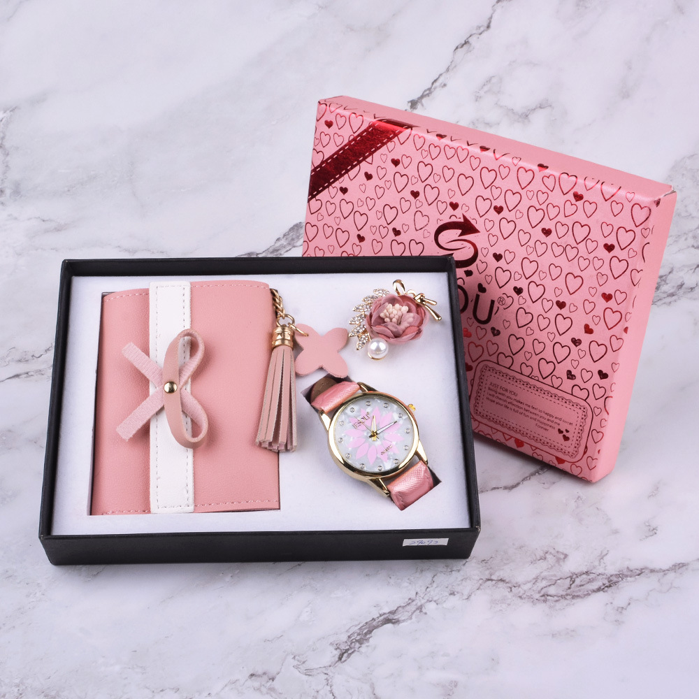 New Creative Fashion Flower Pearl Brooch Watch Wallet Set Mother's Day Gift display picture 4
