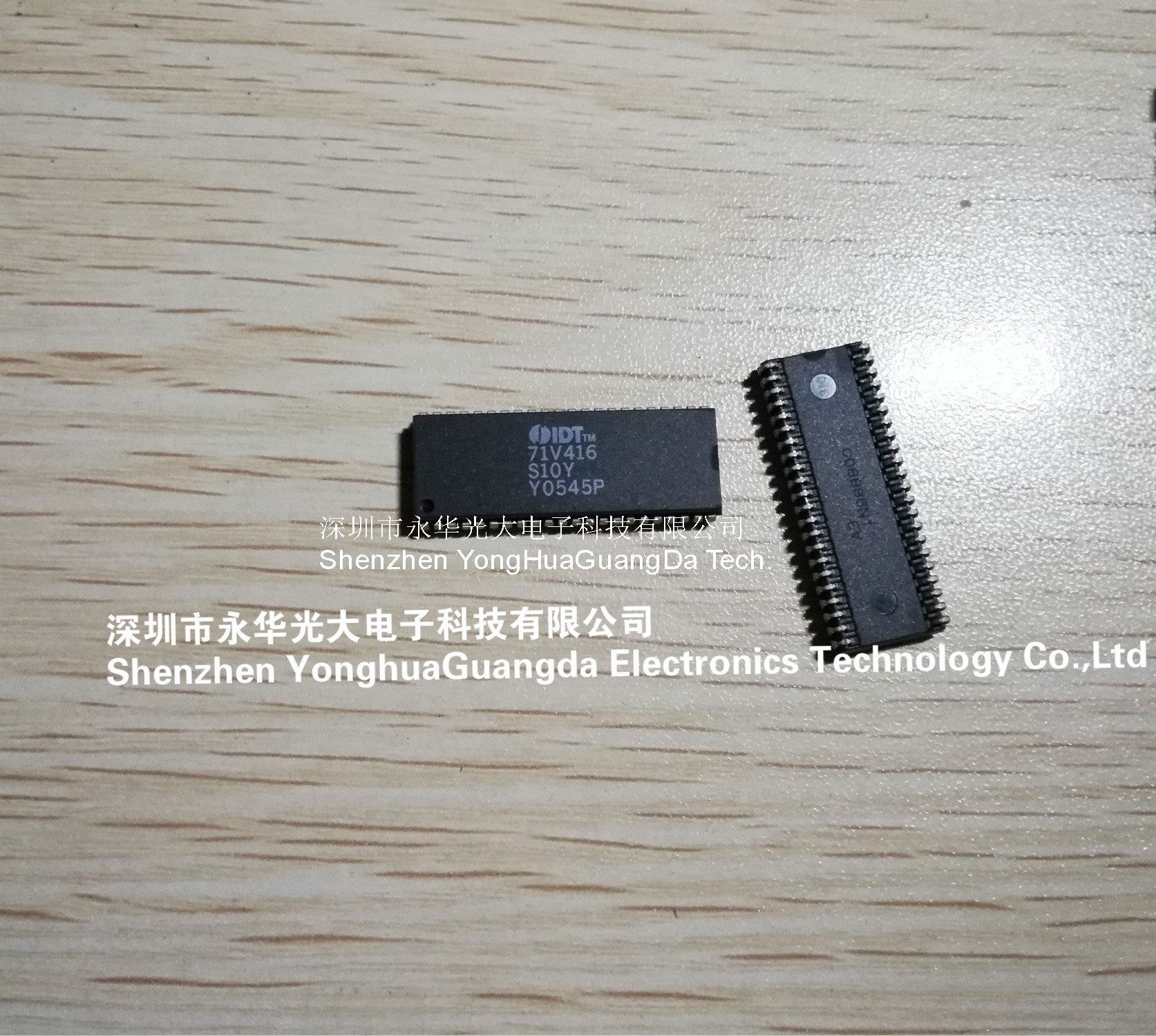idt71v416