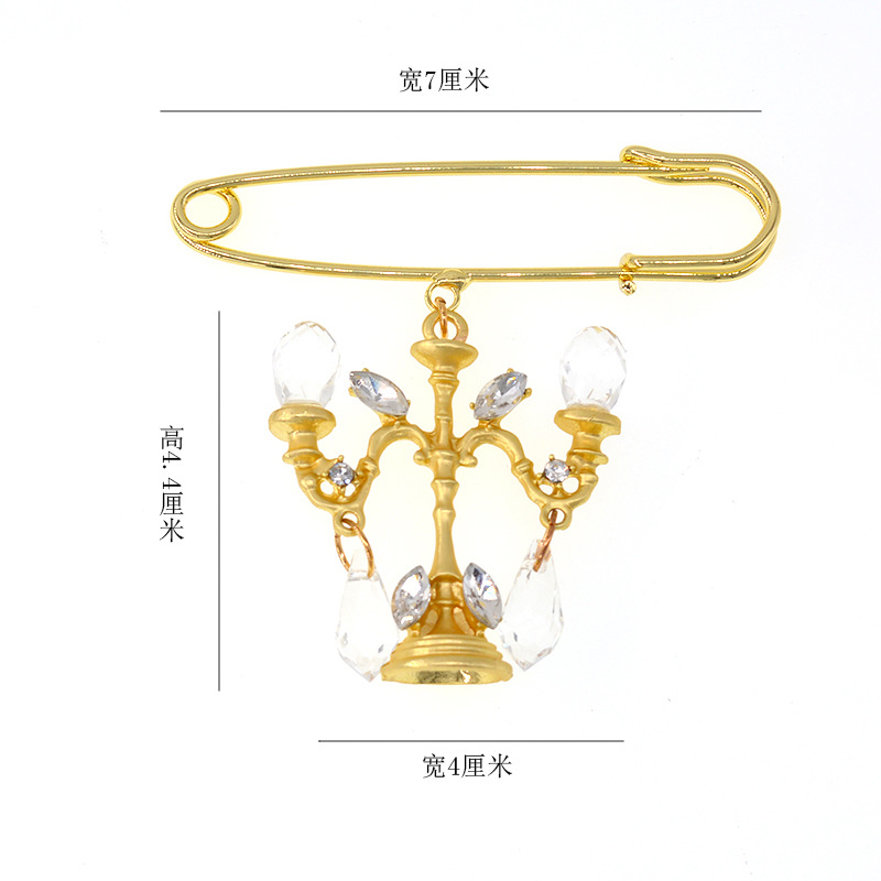 Baroque Crystal Chandelier With Diamond Brooch display picture 1